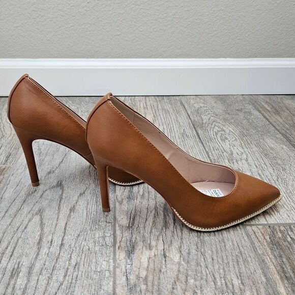 BCBG Harlia Congac Heels with Gold Tone Chain Trim - Picture 8 of 16